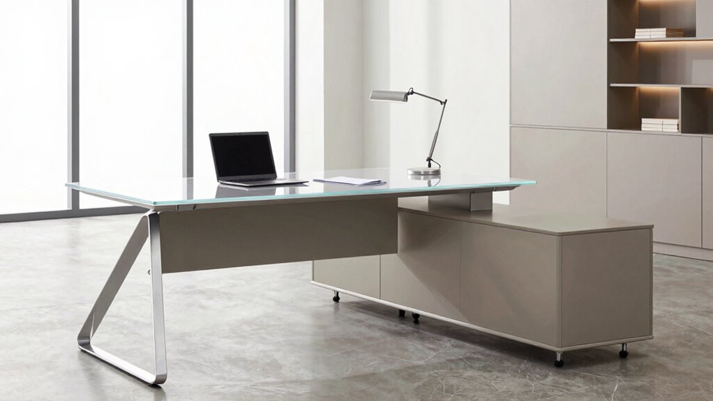 maintain tidy organized workspace